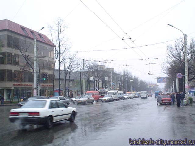 Перекресток улиц Советской и Боконбаева